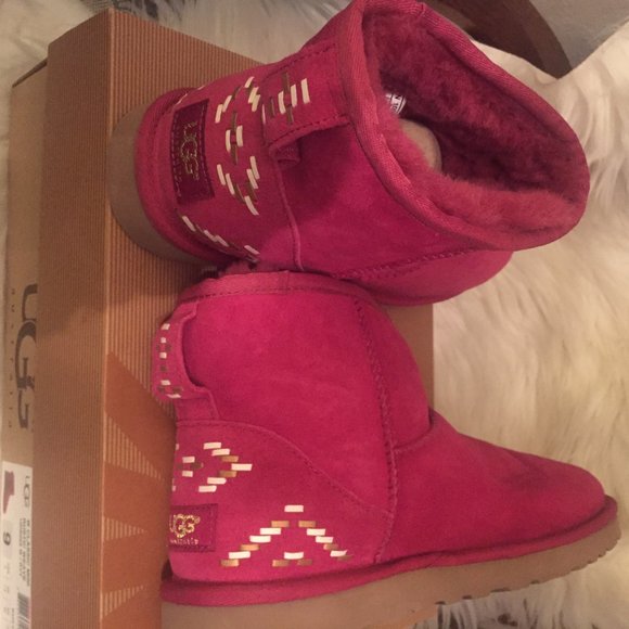 NWT Ugg Pink Boots - Picture 4 of 7